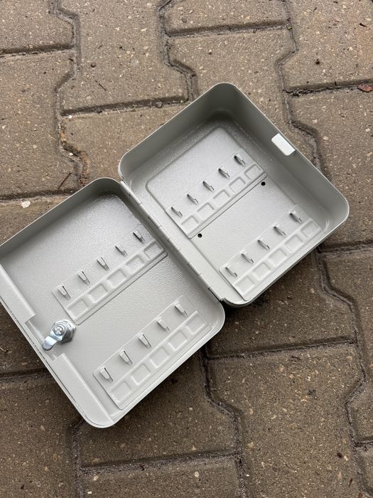 Chaveiro de parede 20 posições c/ chave