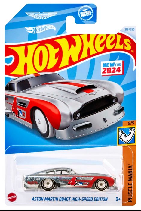 машинка/hot weels/Aston Martin