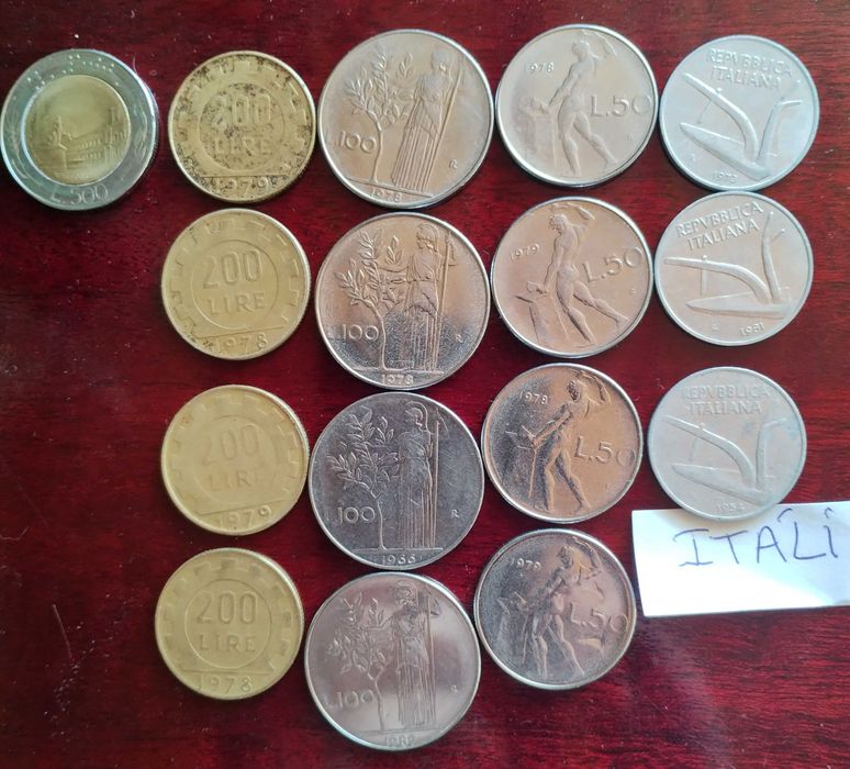 Várias Moedas Estrangeiras