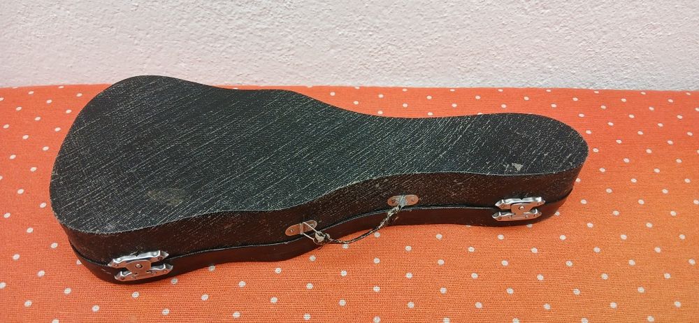 Miniaturas de viola e violino para decoração