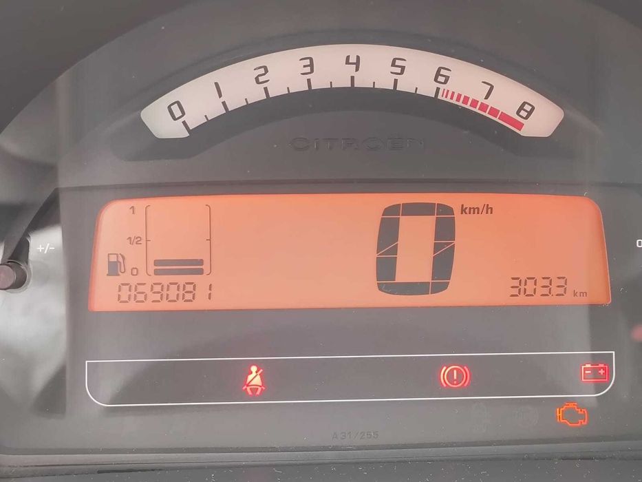 Citroën C2 1.1 SX Cinza