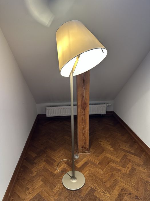 Lampa stojaca artemide