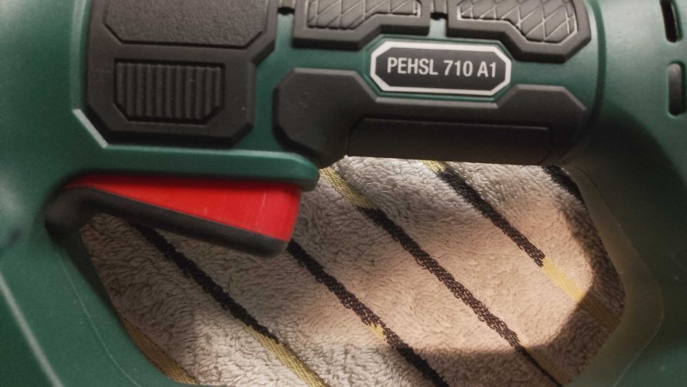 Nożyce do żywopłotu z wysięgnikiem