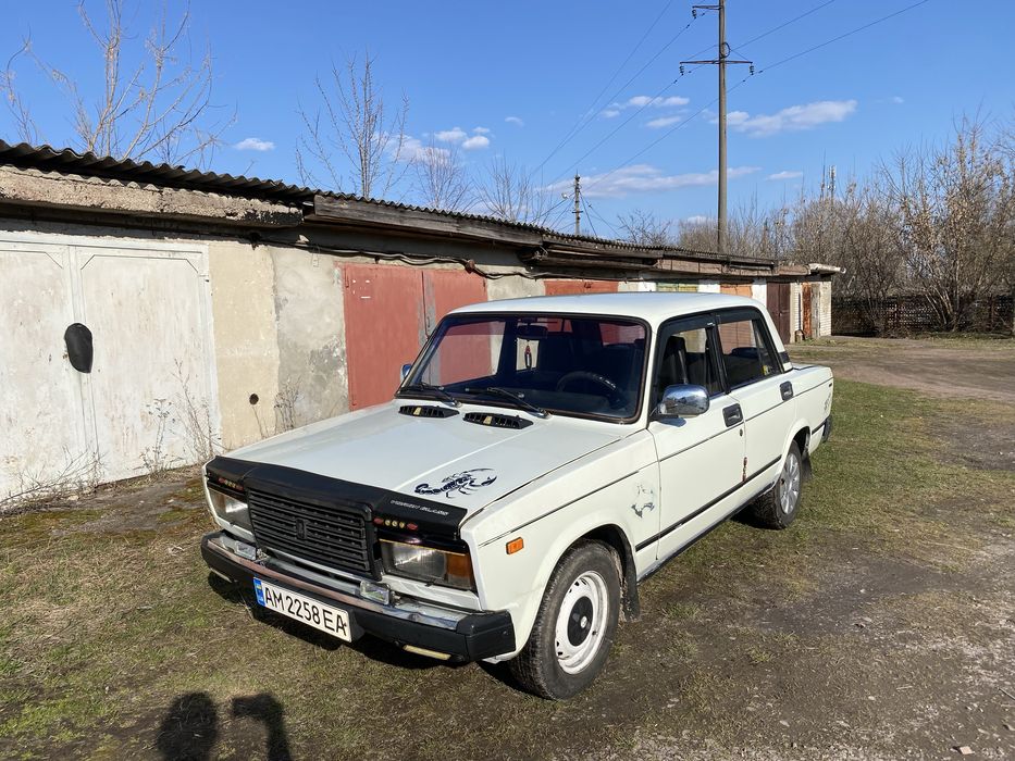 Продам авто ваз 2107