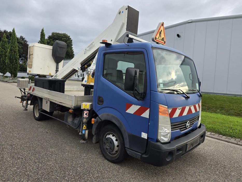 Aluga barquinha plataforma elevatoria 16 metros