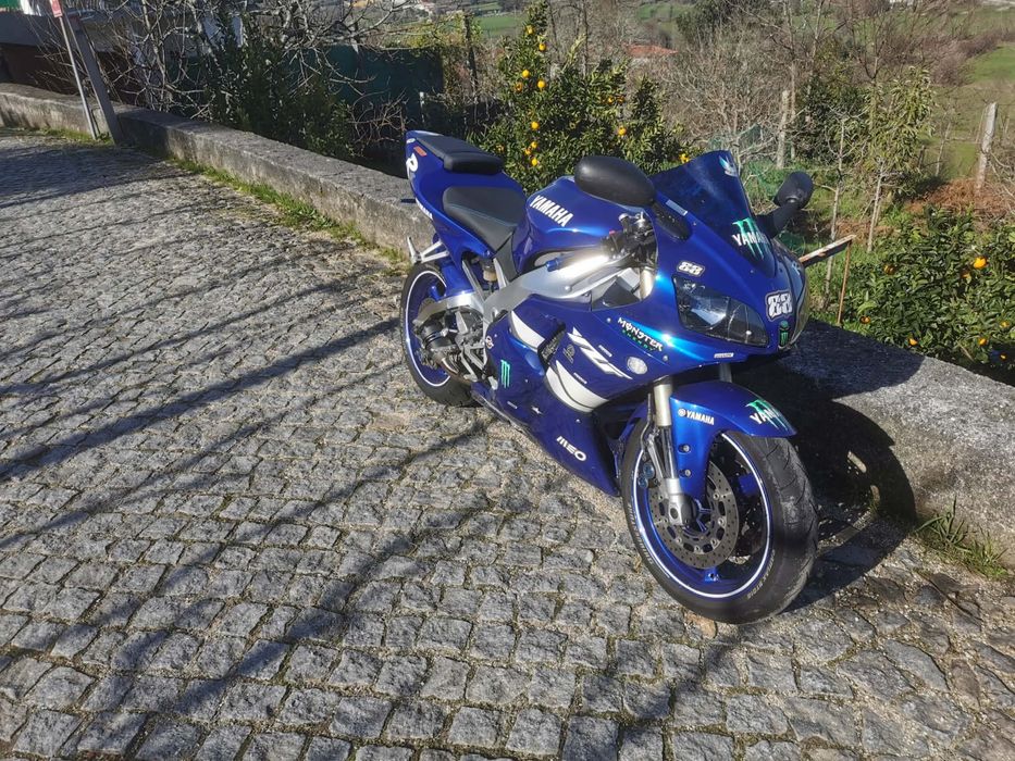 Vendo yamaha yzf r1 de 99