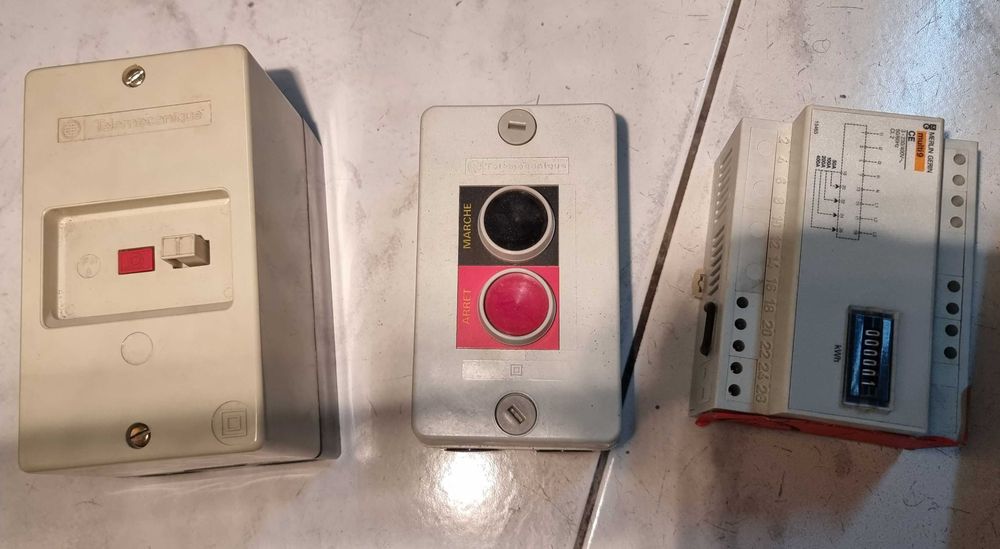 Electrical and Electronic Components425906305448038404