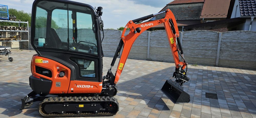 Wynajem minikoparki młot wiertnica