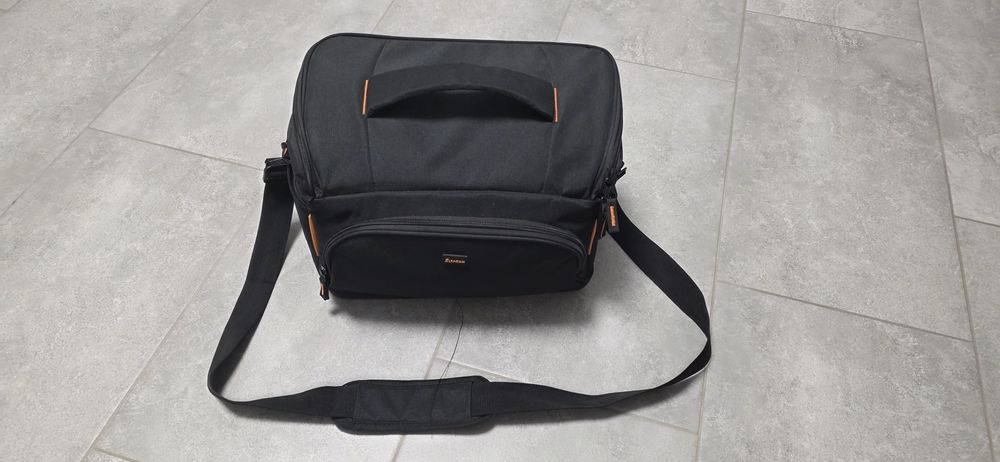 SONY A6300, obiektyw Sony SELP18105G, Sony SEL5018F