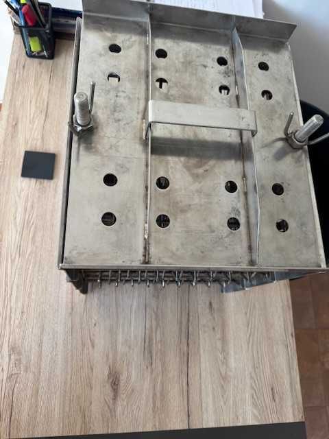 Wieża, kolumna parzelnicza - forma do mięsa