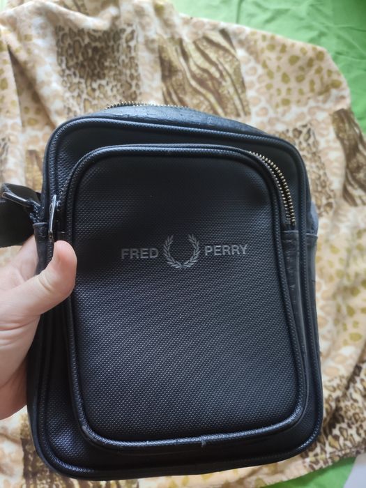 Fred Perry Сумка через плече