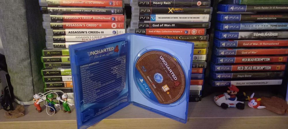 Jogos e comando Playstation 4