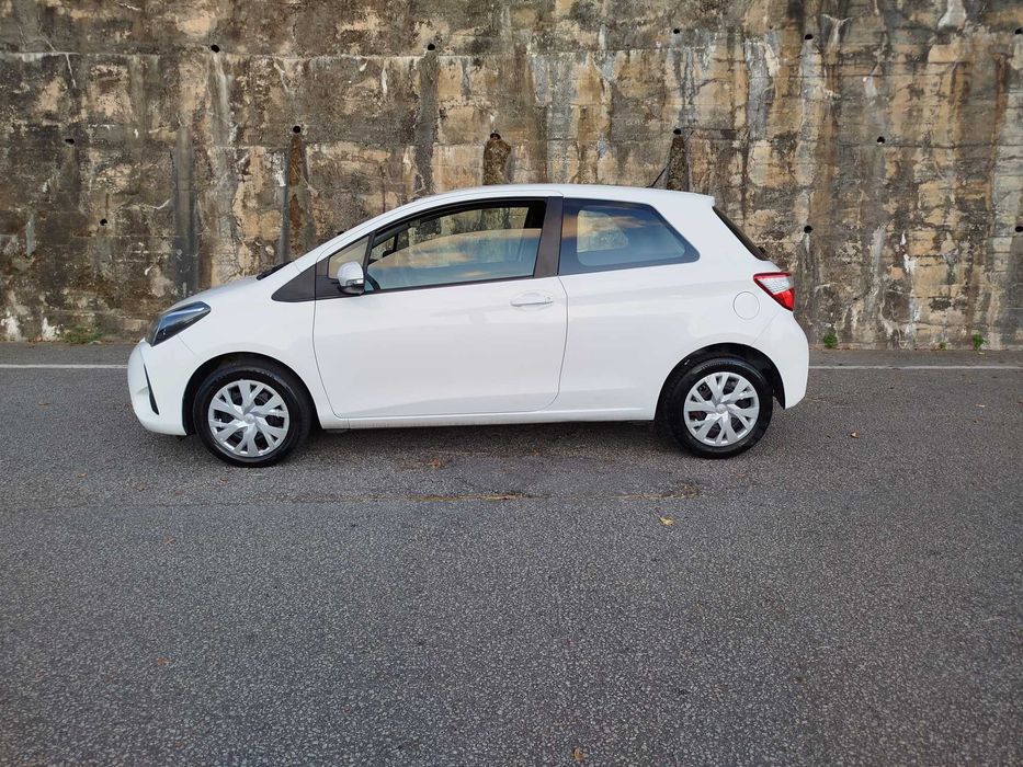 Toyota Yaris 1.4 D4D 90 CV Deduz IVA 11/2018