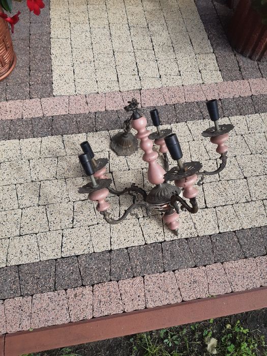 Żyrandol mosiężny stary