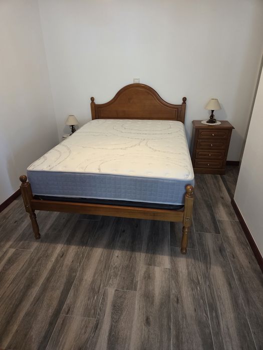 cama de casal em madeira completa