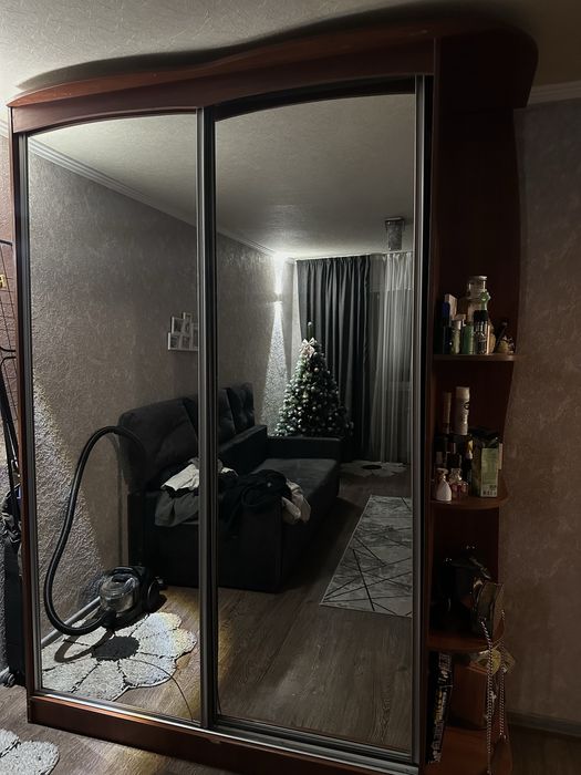 Продам шкаф купе