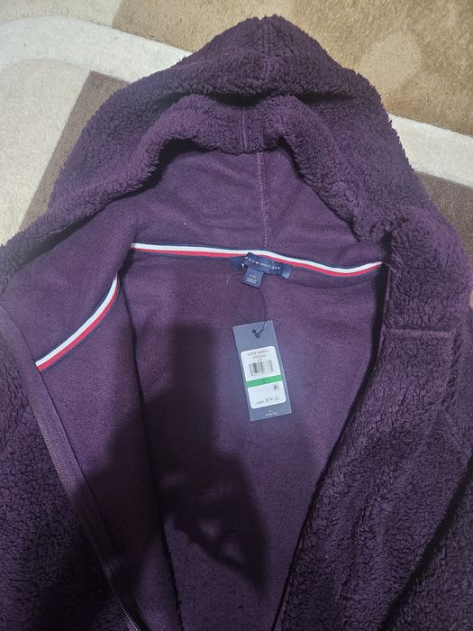 Продам нову кофту (толстовку) фірми Tommy Hilfiger