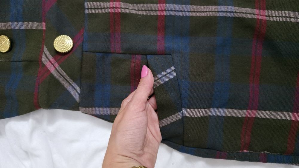 Krótka elegancka sukienka w kratkę vintage retro do biura