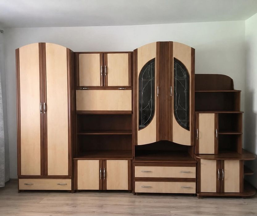 Meble pokojowe stan dobry.