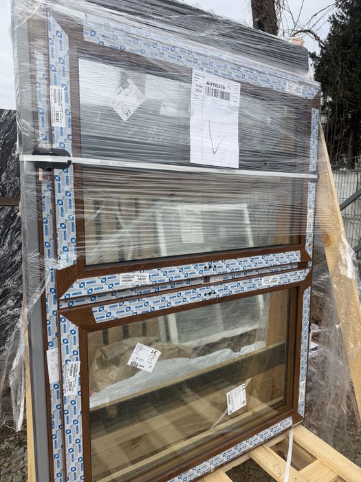 Okno pcv zloty dab 3 szyby 1600/1200