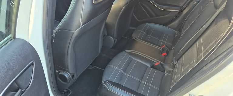 Mercedes-Benz GLA 2016