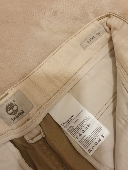 Calças Timberland Khaki tipo Chinos com bolsos laterais