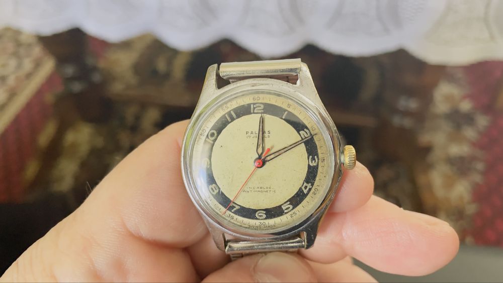 Szwajcarski vintage’owy zegarek Pallas