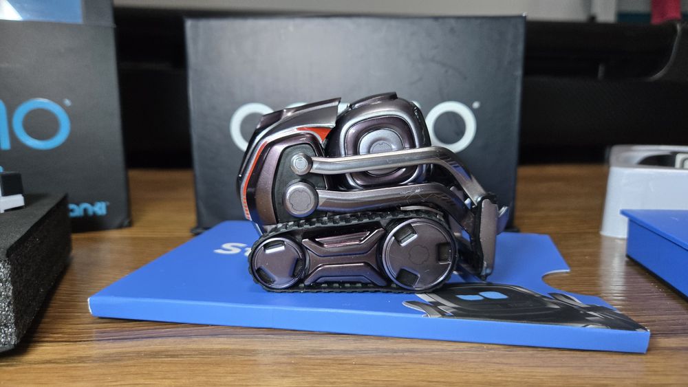 Anki Cozmo (Collector’s Edition) — полный комплект, новый АКБ