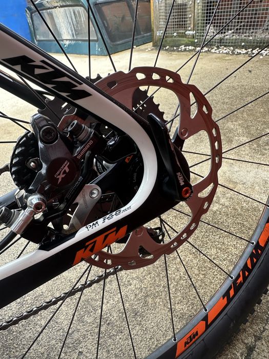 Ktm myroon prime