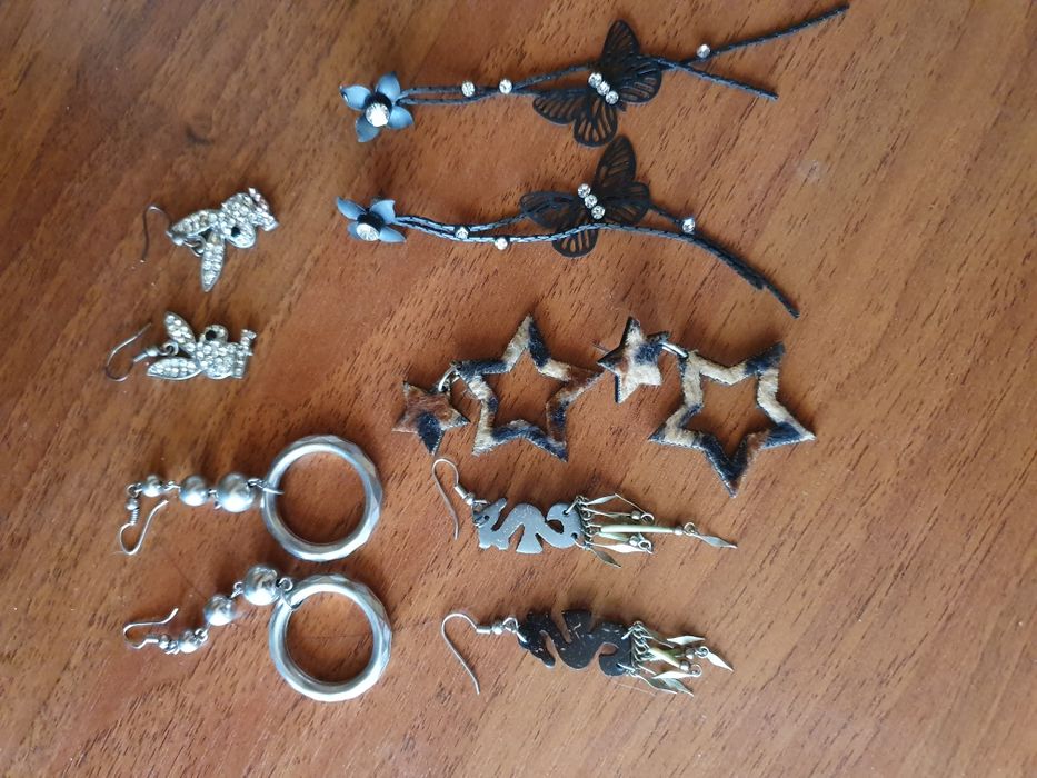 Біжутерія сережки.