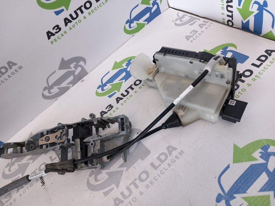 Fecho da porta frente esquerdo Peugeot Citroën
