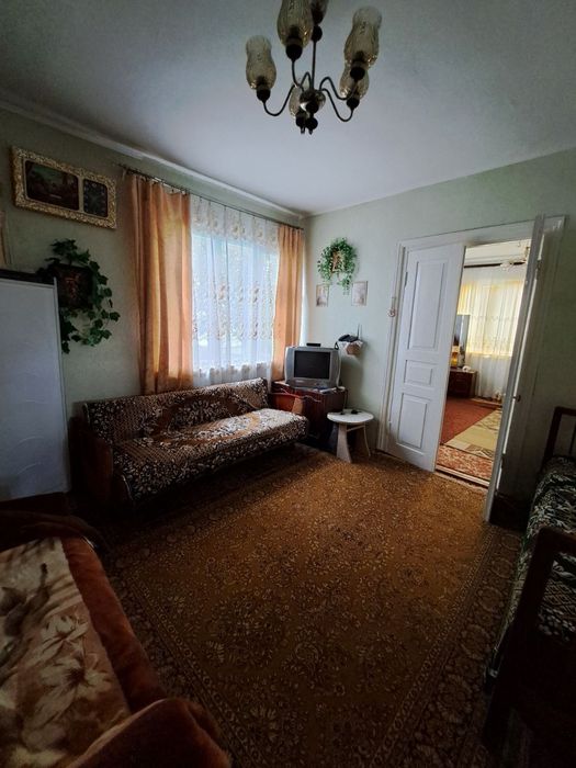 Продаж будинку м Радомишль