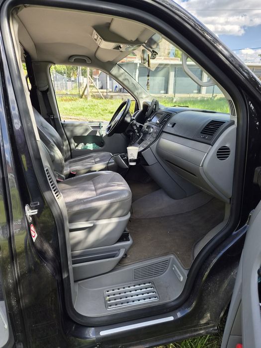 Volkswagen Multivan Highline 2,5 TDI 2006