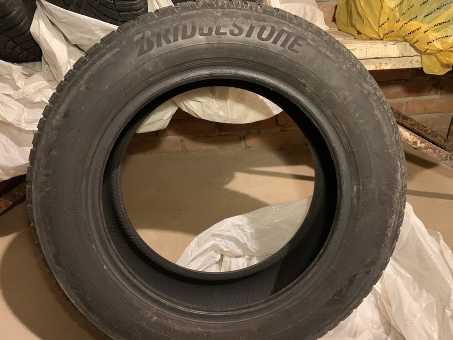 Зимова Гума Bridgestone Blizzak 215/65 r17 38/2022