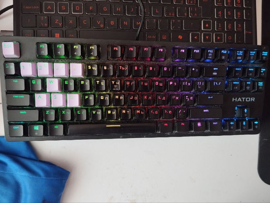 Клавиатура  до компьютера "Hator rockfall EVO TKL"