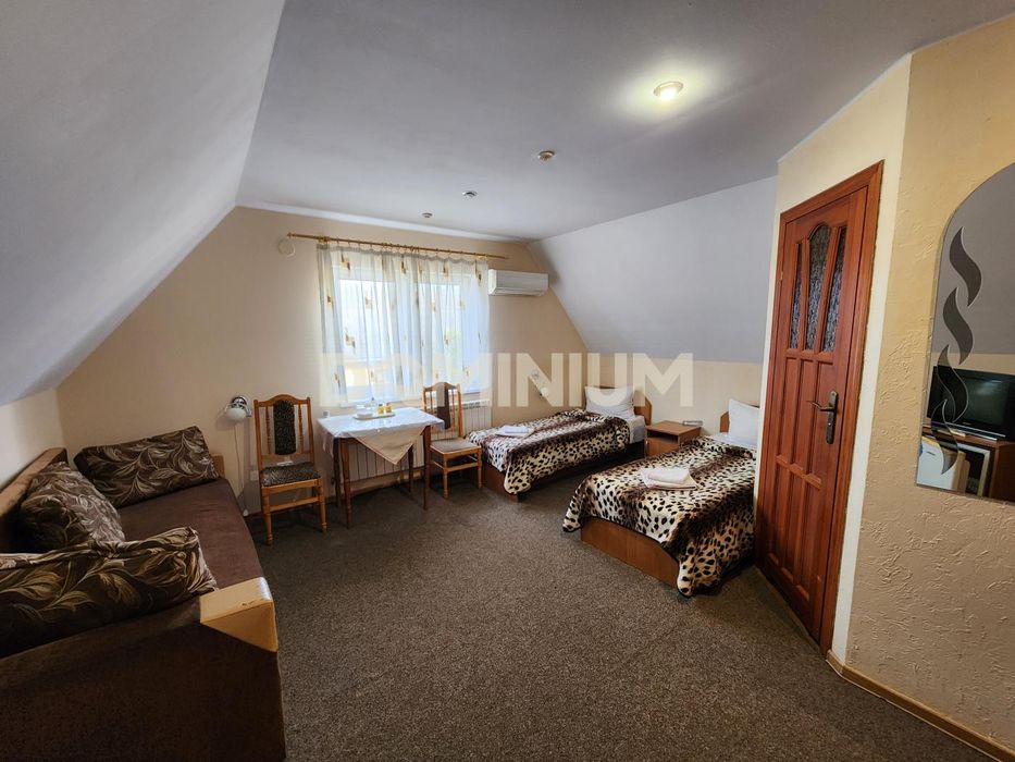 Продається готельний комплекс в м. Тячів