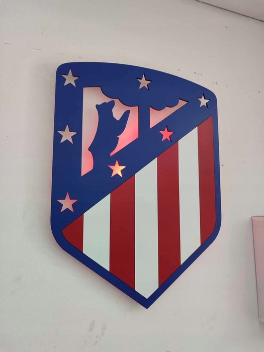 herb ATLETICO MADRYT lampka nocna na ścianę LED RGB PILOT