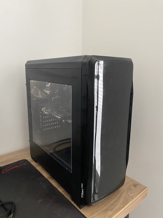 Komputer stacjonarny