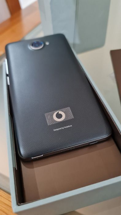 smartphone Vodafone Smart Ult 7
