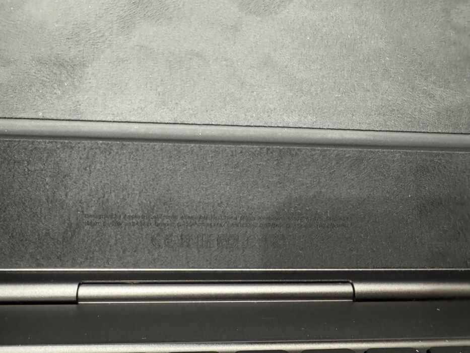 Клавіатура для iPad Apple Magic Keyboard для iPad Pro 11" M4 MWR23LL