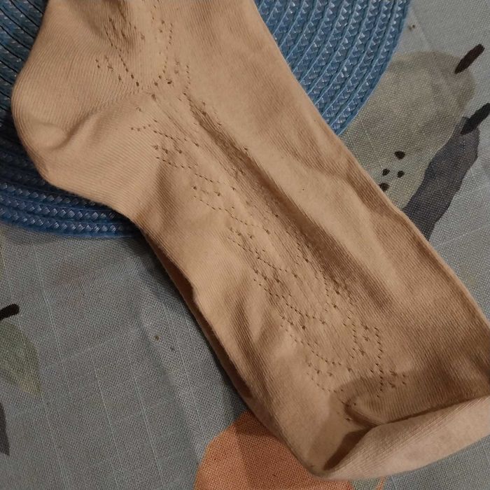 Podkolanówki ecru bawełniane