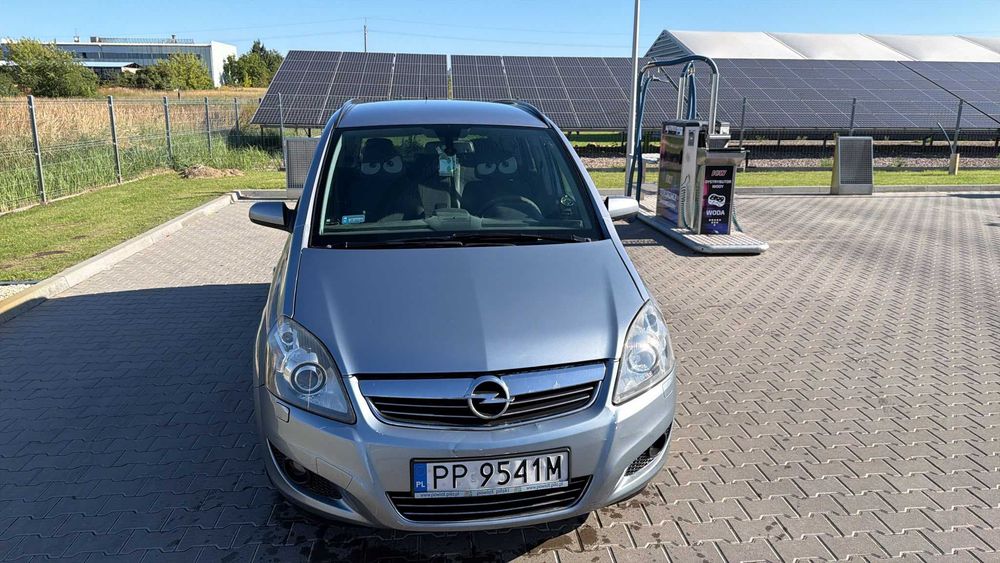 Opel Zafira 2008 rok Benzyna