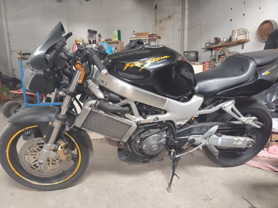 Vendo VTR 1000 firestorm