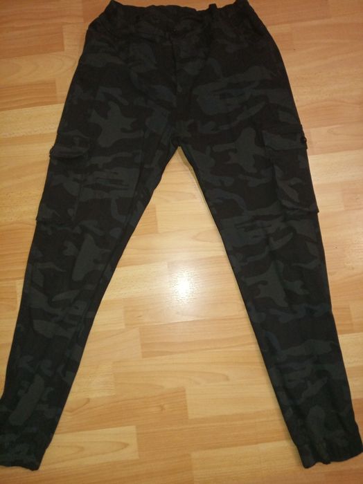 Штани камуфляж з накладними кишенями