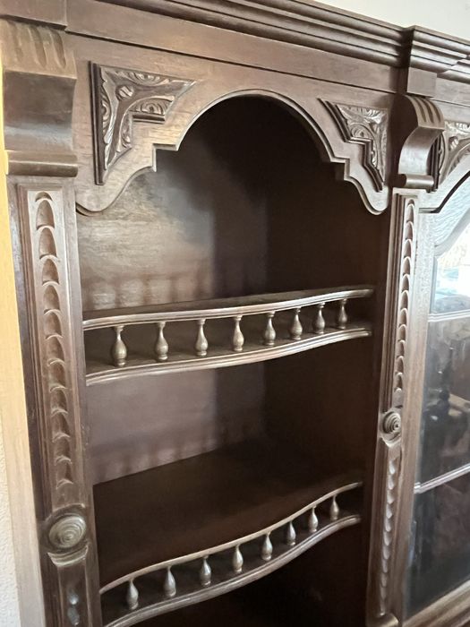 Movel louceiro de sala em madeira