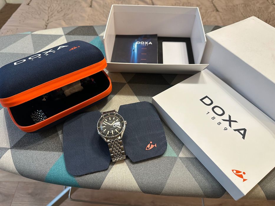 Продам годинник Doxa Sharkhunter 200