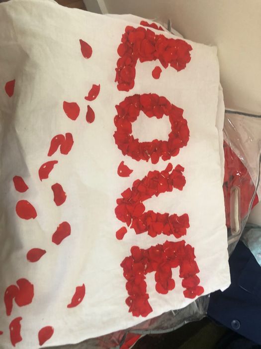 Edredão Love com almofadas