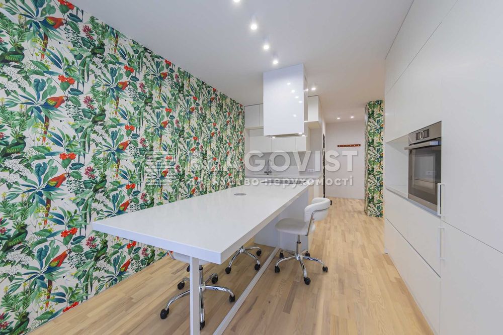 АКТУАЛЬНО! Продаж просторої квартири з ремонтом! ЖК Кришталеві джерела