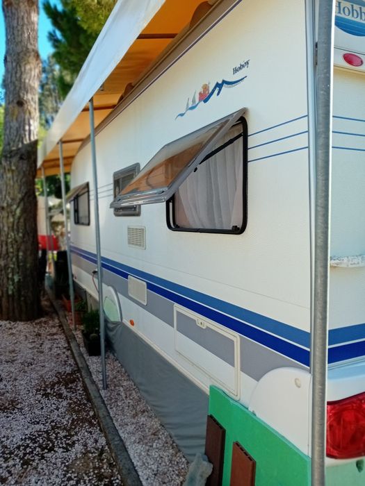 Caravana Hobby excellent easy de 2004 [ SEM DOCUMENTOS]com 5/6 dormidas avançado, cozinha e estrutura com laterais