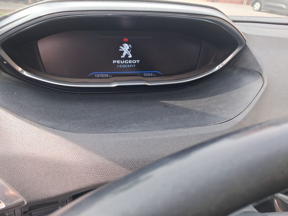 Peugeot 5008 2018 r.